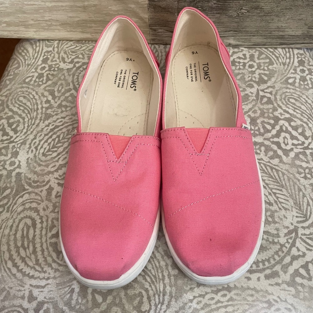TOMS Alpargata Pink Canvas Slip On Shoes Youth Size 6 Women 8 Casual Flats